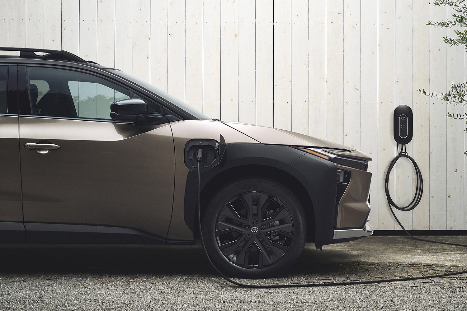 トヨタから「bZ4X Touring」が登場 〜 画像11