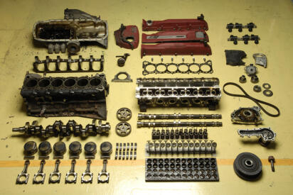 「ポート研磨」と「バランス取り」！　クルマのエンジンチューンでよく聞くけどイマドキのクルマにはそこまで効果がないって本当？