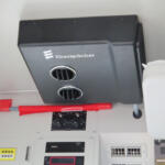 【画像】アイドリングストップしたら当然エアコンも停止！　灼熱の車内でも待機しなきゃならないバス運転士の対策とは 〜 画像1