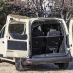 【画像】【試乗】待望のグランカングーがやっと日本で発売！　７人乗りの使い勝手と極めつけのオシャレさで案の定最高だった 〜 画像21