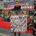 【画像】ラブブ仕様モトコンポから日章旗CBXまで懐かしさ全開に個性爆発！　カスタムカーの祭典で”BOUSOUZOKU”スタイルの単車軍団が集会してた【大阪オートメッセ2026】 〜 画像13