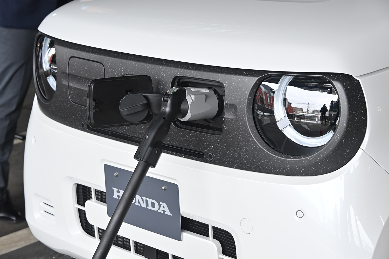 Honda Chargeの充電器