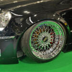 【画像】超絶怒涛のカスタムで客を引き寄せウケ狙いのスペックボードでオトす！　「SPARK FINE」のVIP系デモカーにはホンキとユーモアが詰まってた【大阪オートメッセ2026】 〜 画像6