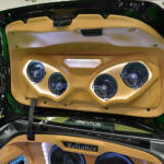 【画像】超絶怒涛のカスタムで客を引き寄せウケ狙いのスペックボードでオトす！　「SPARK FINE」のVIP系デモカーにはホンキとユーモアが詰まってた【大阪オートメッセ2026】 〜 画像3