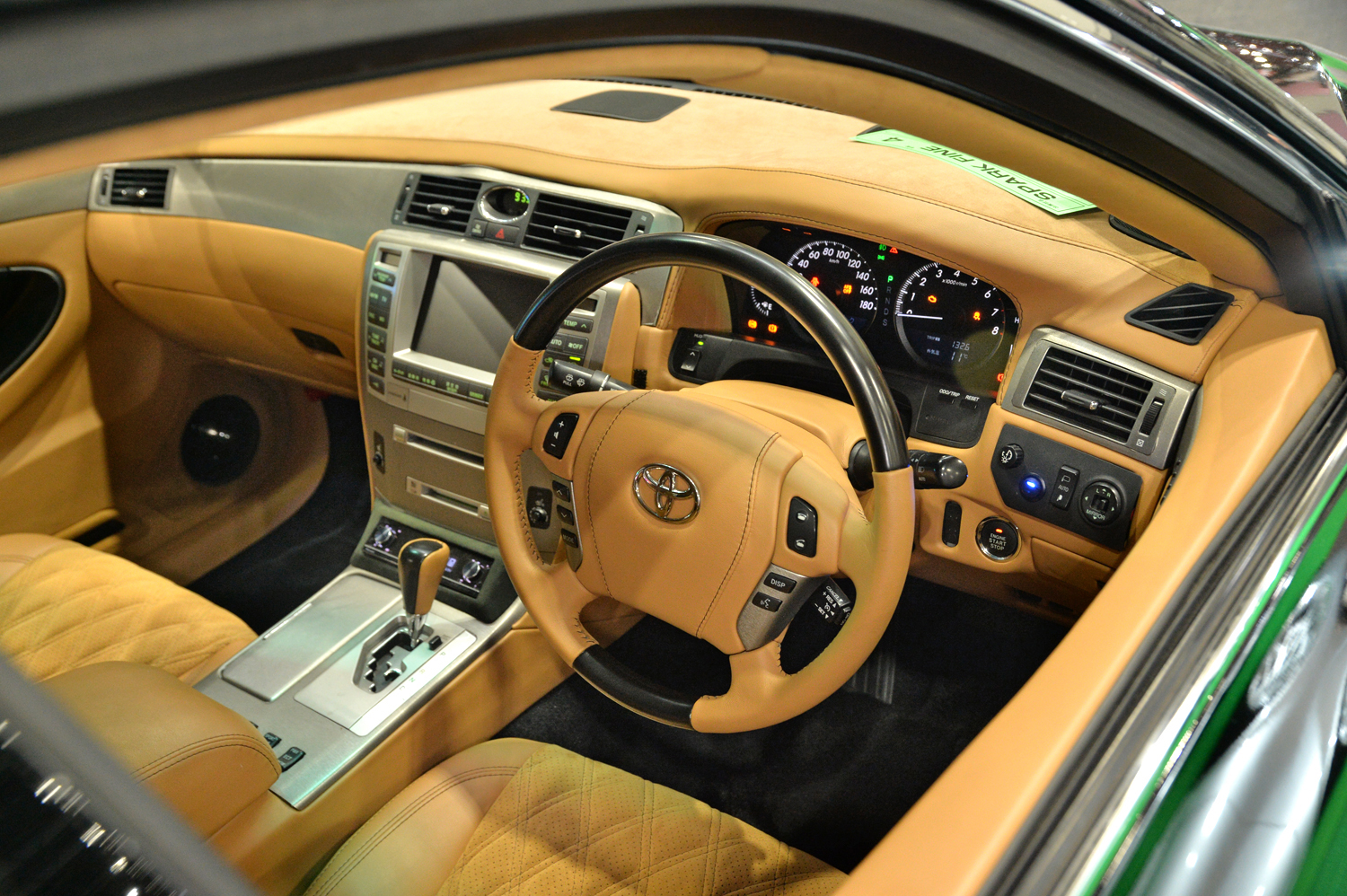 大阪オートメッセ2026で「SPARK FINE」が手掛けた車両