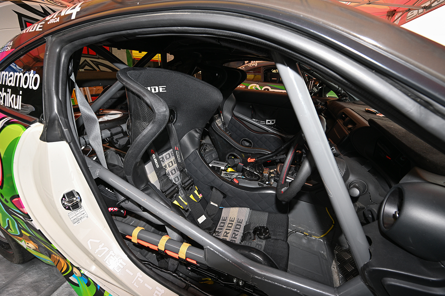 Sammy K-one ルブロス YH GR86の車内