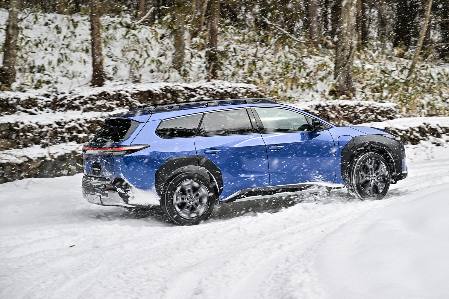 スバル・トレイルシーカーを雪道で乗ったら死角ゼロだった 〜 画像4