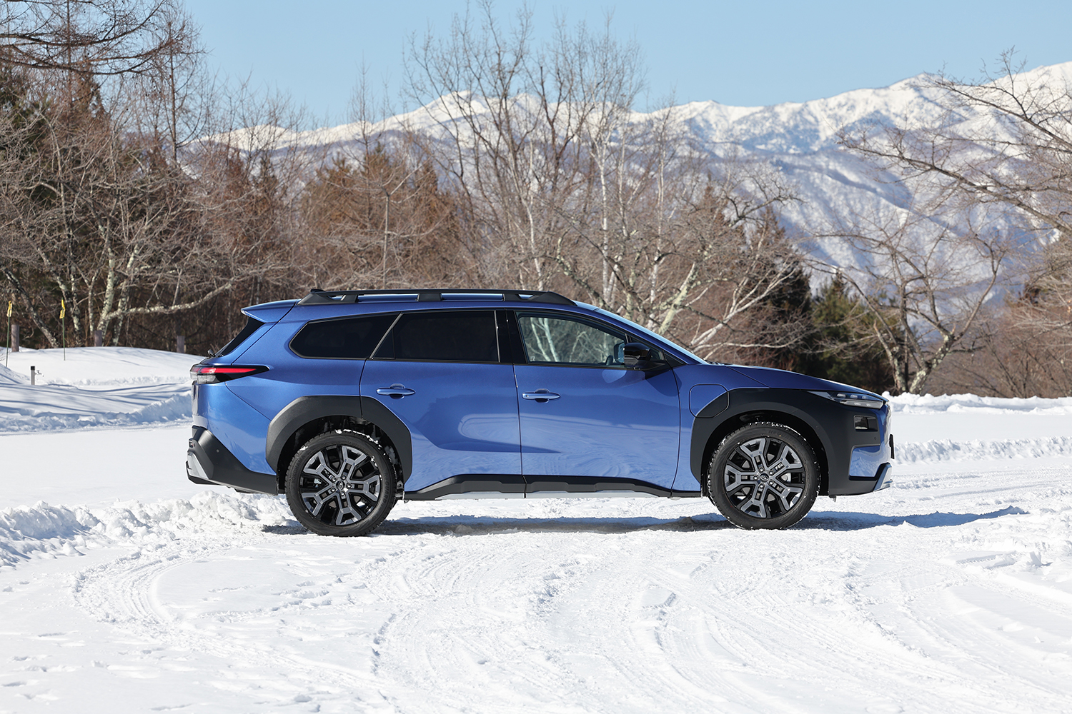 スバル・トレイルシーカー