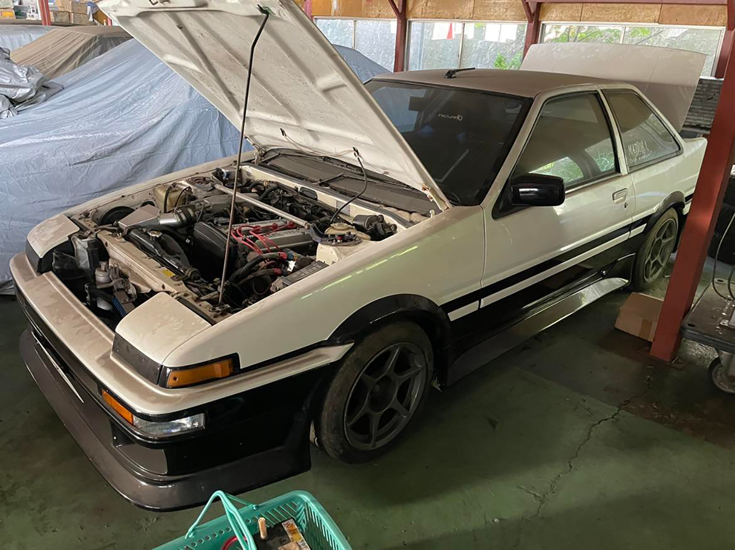 倉庫に眠っていたクルマのイメージ 〜 画像6