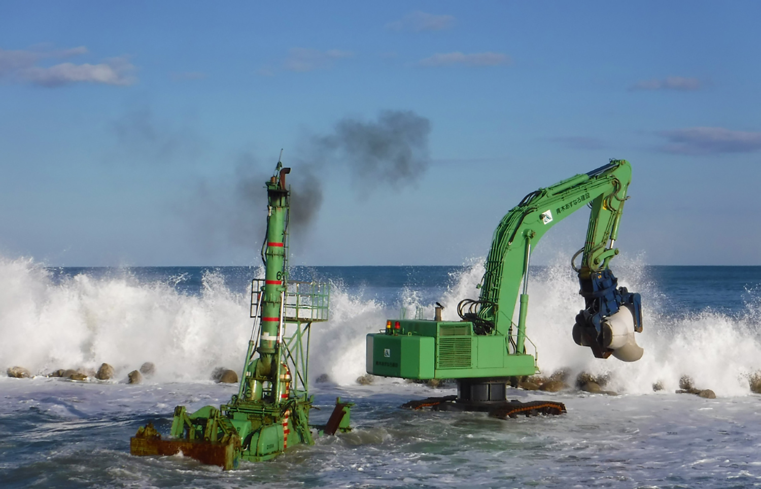 水陸両用ブルドーザー D155W