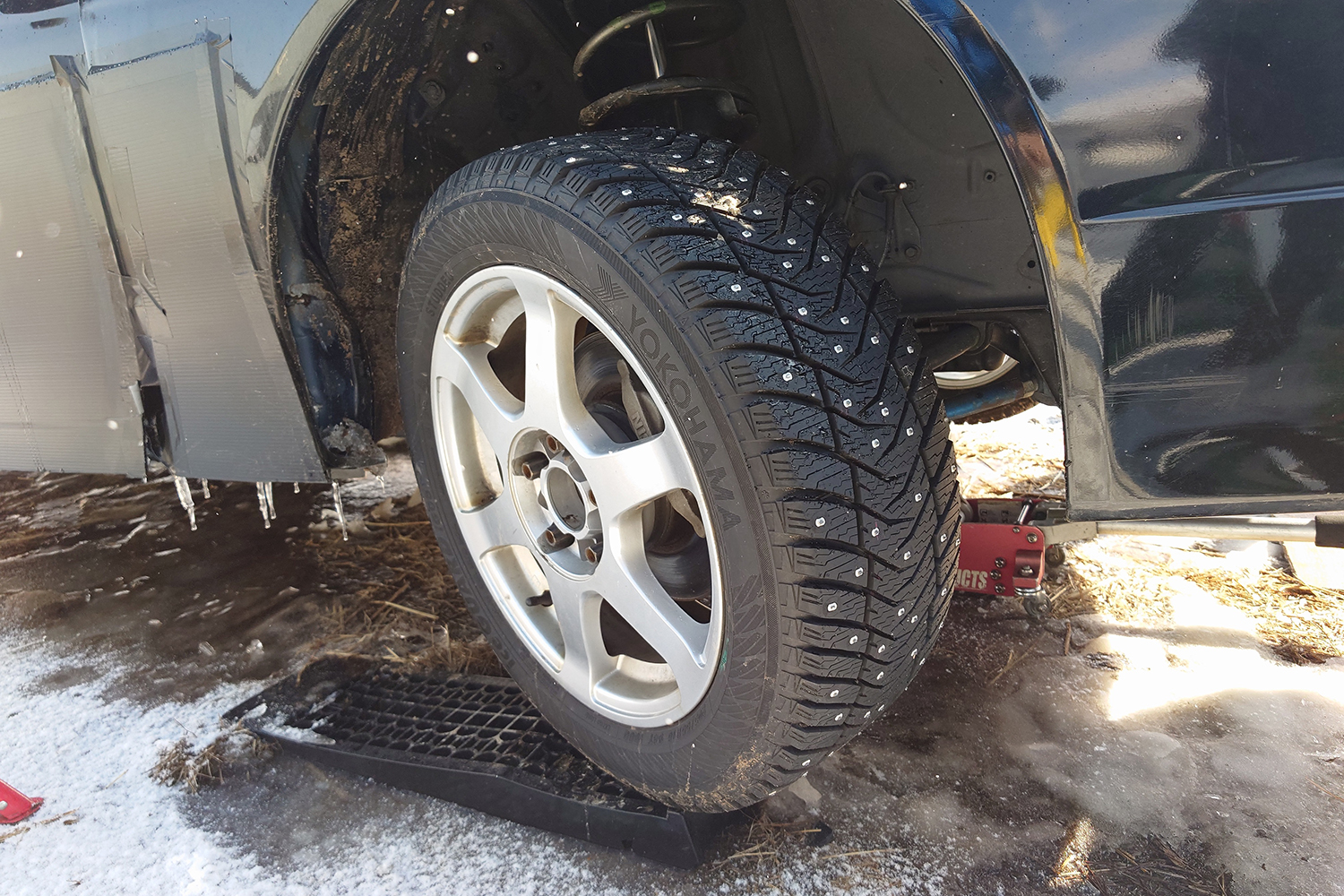 スパイクタイヤのイメージ 〜 画像4