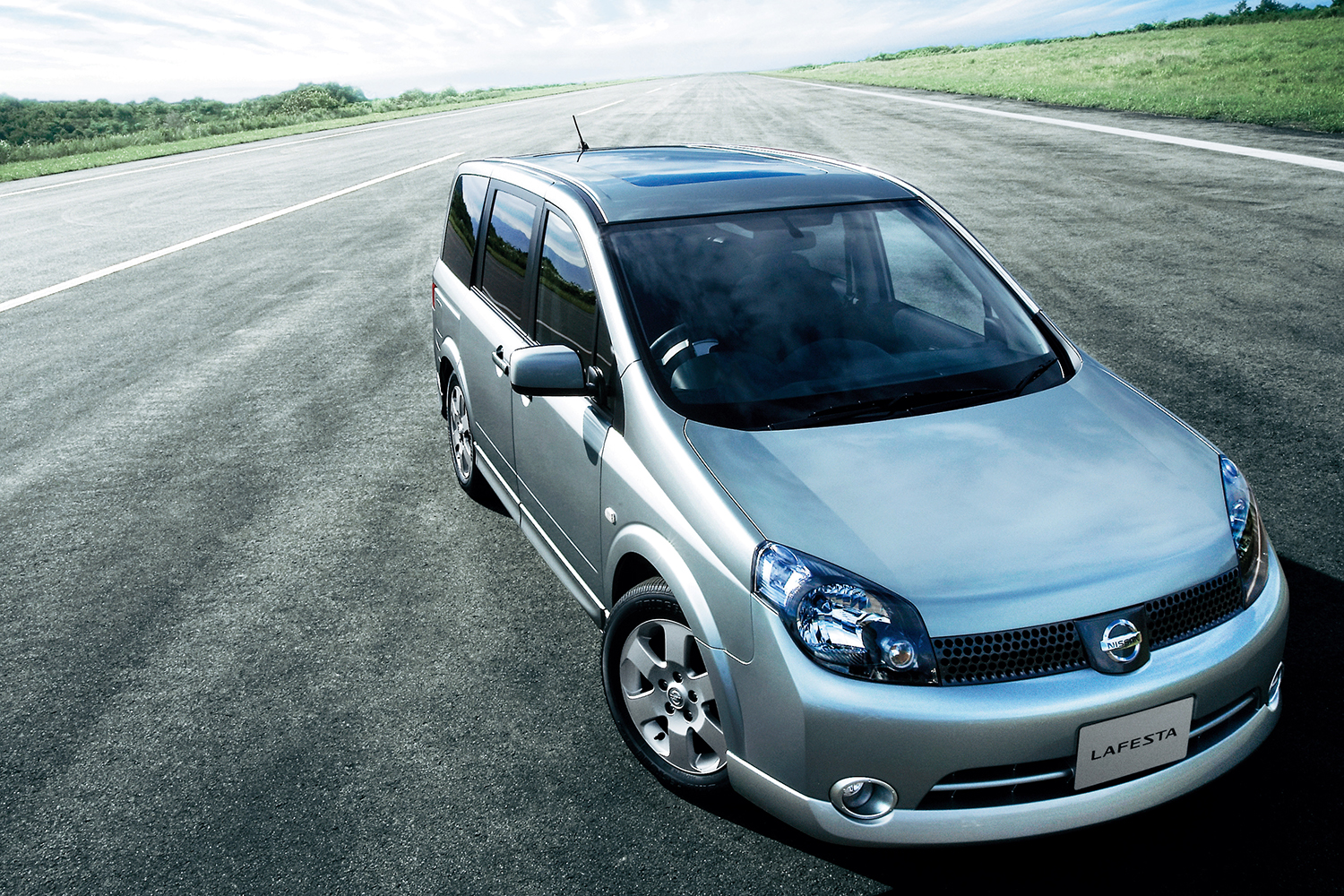 日産 ラフェスタハイウェイスター