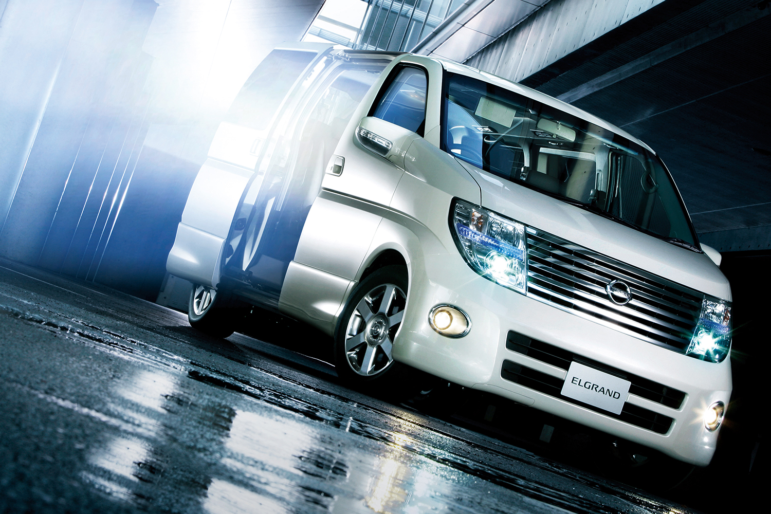 日産の名作「ハイウェイスター」シリーズとは