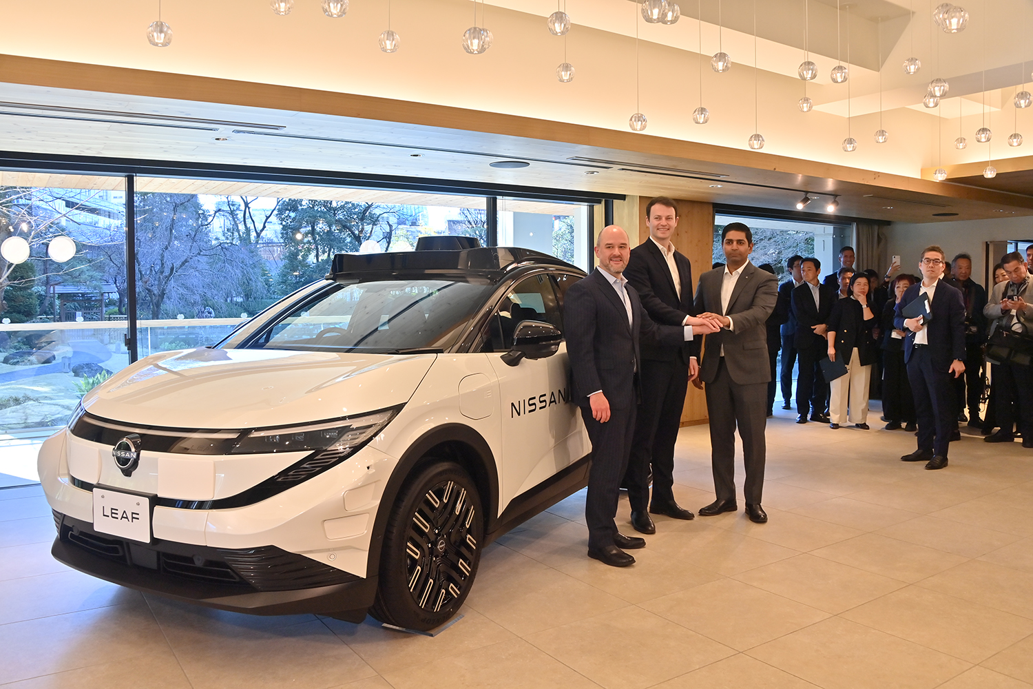 日産がWayveとUberとタッグを組んでロボタクシーの開発をスタート