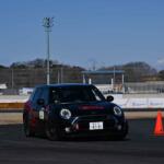 【画像】ジムカーナといえばMT……なんて時代じゃない！　超有名ドライバーが力を入れる「AT＋電動駐車ブレーキ」カテゴリーがいま激熱だった 〜 画像10