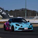 【画像】ジムカーナといえばMT……なんて時代じゃない！　超有名ドライバーが力を入れる「AT＋電動駐車ブレーキ」カテゴリーがいま激熱だった 〜 画像16