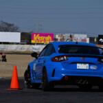 【画像】ジムカーナといえばMT……なんて時代じゃない！　超有名ドライバーが力を入れる「AT＋電動駐車ブレーキ」カテゴリーがいま激熱だった 〜 画像52