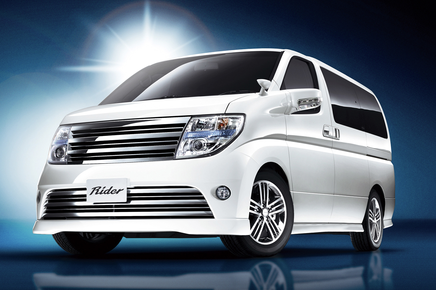 日産エルグランド ライダー ハイパフォーマンススペック