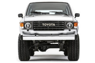 SEMAで展示された約400馬力のランクル60が狂気じみていた