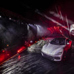 国立競技場をランボが貸切！　日本のお寺にフェラーリ！　エンパイヤステートビルの展望台！　ビックリ発表会を開催したメーカー６選