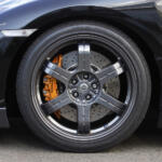 【画像】よくみりゃクルマによって違うじゃん！　ブレーキキャリパーの取り付け位置が前だったり後ろだったりするワケ 〜 画像3