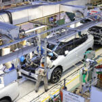 【画像】給料もよくて無料で寮に住めてクルマに詳しくなれる……期間従業員ってもしかして最高？　ただしマッチョになれるほど体力のいる仕事の可能性アリ 〜 画像3