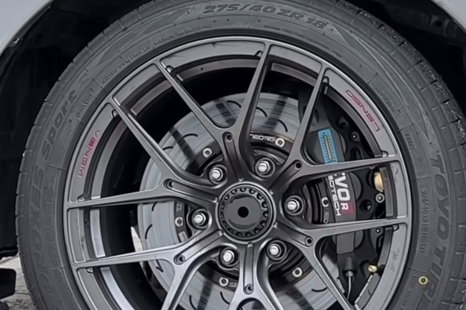 Isuzu Challenge Thailand 2026用のD-MAXの足まわり