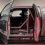 【画像】ピックアップベースのお遊びコンセプトカーかと思いきや……市販するだと!?　タイで見つけたいすゞD-MAXベースのレーシングマシンが衝撃のぶっ飛びっぷり 〜 画像11