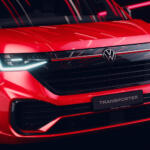 「赤いライン」が入るってことは商用バンのGTIか!?　VW「トランスポーター・スポーツライン」の正体とは