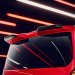 【画像】「赤いライン」が入るってことは商用バンのGTIか!?　VW「トランスポーター・スポーツライン」の正体とは 〜 画像5