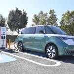 【画像】【試乗】VW ID.Buzzで静岡ー大阪間をロングドライブ！　ミニバン的使い方で「マル」と「バツ」を徹底チェック 〜 画像20