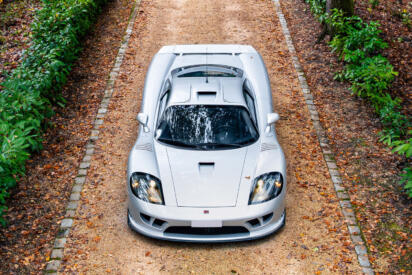 スーパーカー不毛の地「アメリカ」で生まれた本物！　サリーンS7は750馬力で400km/hを叩き出す怪物だった【21世紀スーパーカーFILE #019】