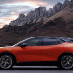 ロータスの「やっぱりやーめた」はむしろ大歓迎！　EV専売メーカーになるはずのロータスから952馬力のPHEV「エレトレＸ」が突如登場!!