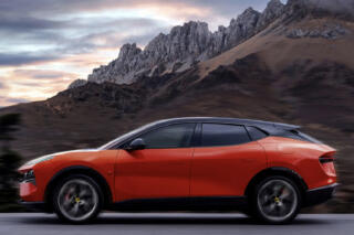 952馬力のPHEVになったロータスSUV「エレトレX」が意味することとは