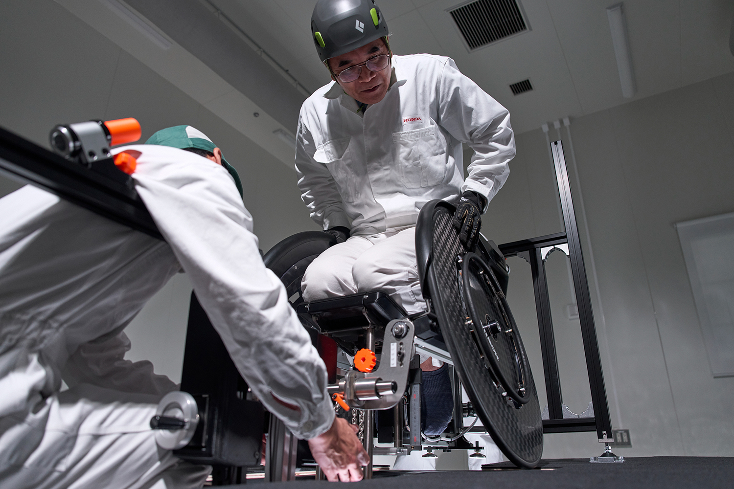 ホンダが作った陸上競技用車いす「翔〈KAKERU〉」がホンキ出しすぎだった 〜 画像18