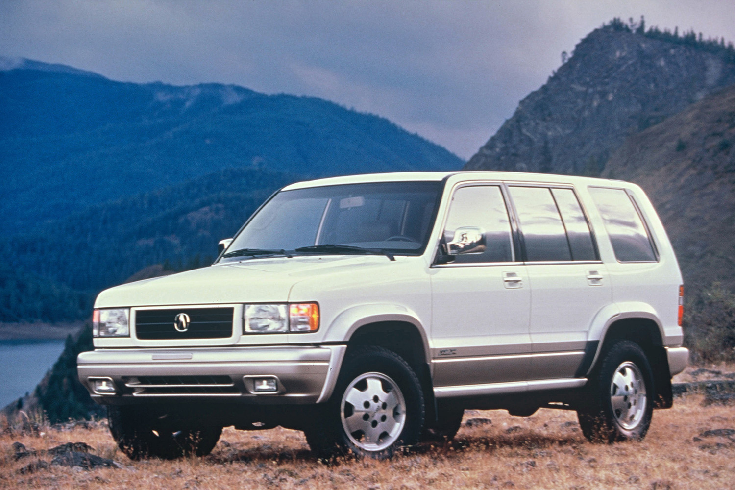 アキュラSLXのフロントスタイリング 〜 画像14