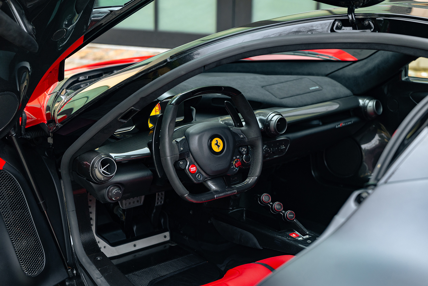 ラ・フェラーリの試作車「F150 Prototipo Preserie PS1」のインテリア