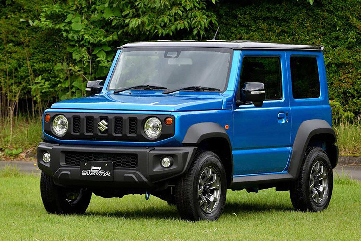 スズキ・ジムニーシエラのフロントスタイリング