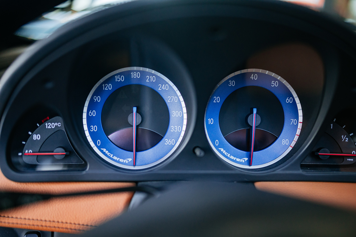 トリプルコラボで誕生したメルセデス・ベンツSLRマクラーレンの伝説すぎる中身【21世紀スーパーカーFILE #021】 〜 画像6