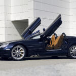 【画像】メルセデス・ベンツとAMGとマクラーレンが共同開発した衝撃作！　伝説の「メルセデス・ベンツSLRマクラーレン」がもつ圧倒的パフォーマンス【21世紀スーパーカーFILE #021】 〜 画像11