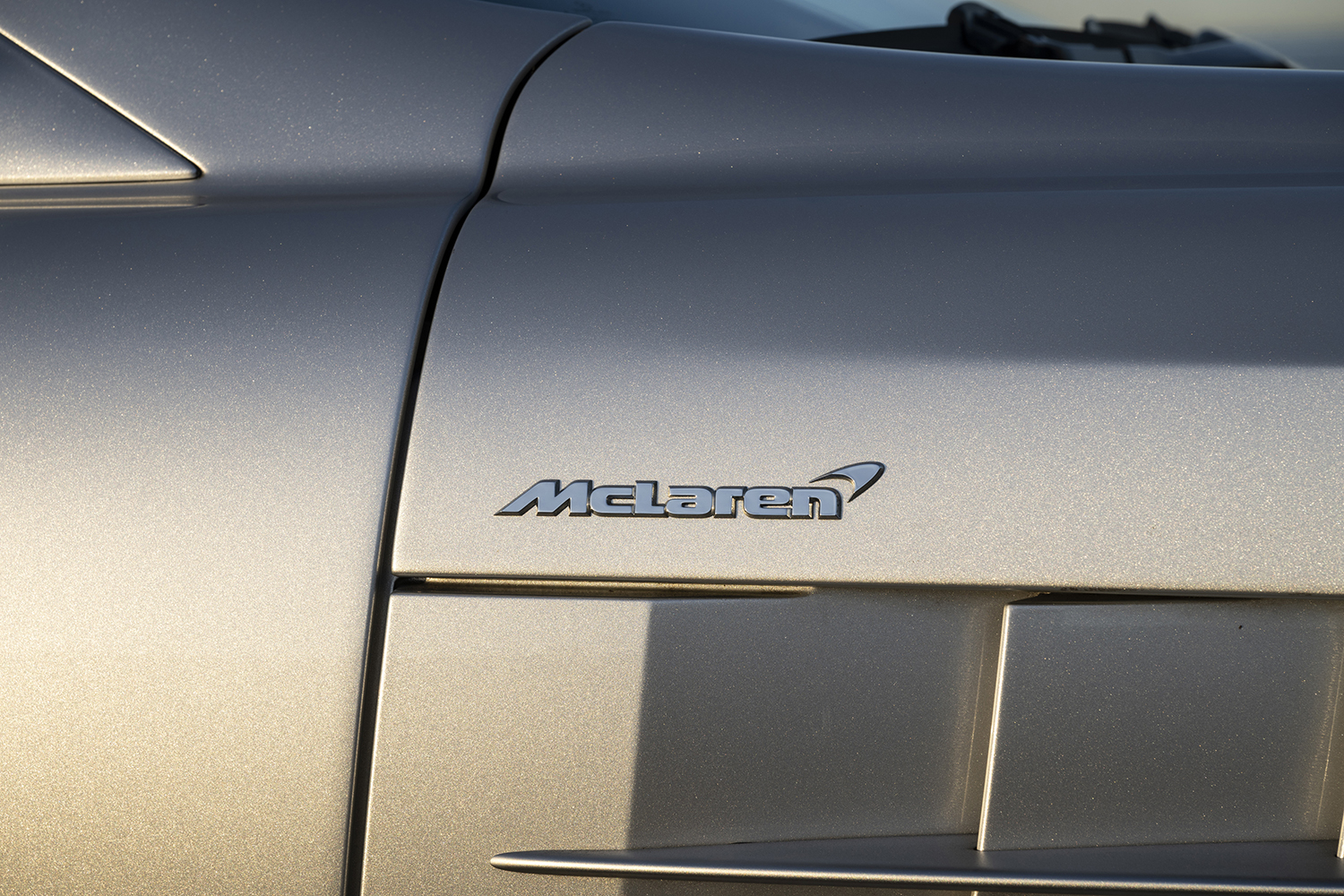 トリプルコラボで誕生したメルセデス・ベンツSLRマクラーレンの伝説すぎる中身【21世紀スーパーカーFILE #021】 〜 画像19