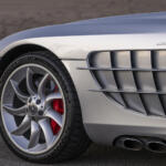 【画像】メルセデス・ベンツとAMGとマクラーレンが共同開発した衝撃作！　伝説の「メルセデス・ベンツSLRマクラーレン」がもつ圧倒的パフォーマンス【21世紀スーパーカーFILE #021】 〜 画像26