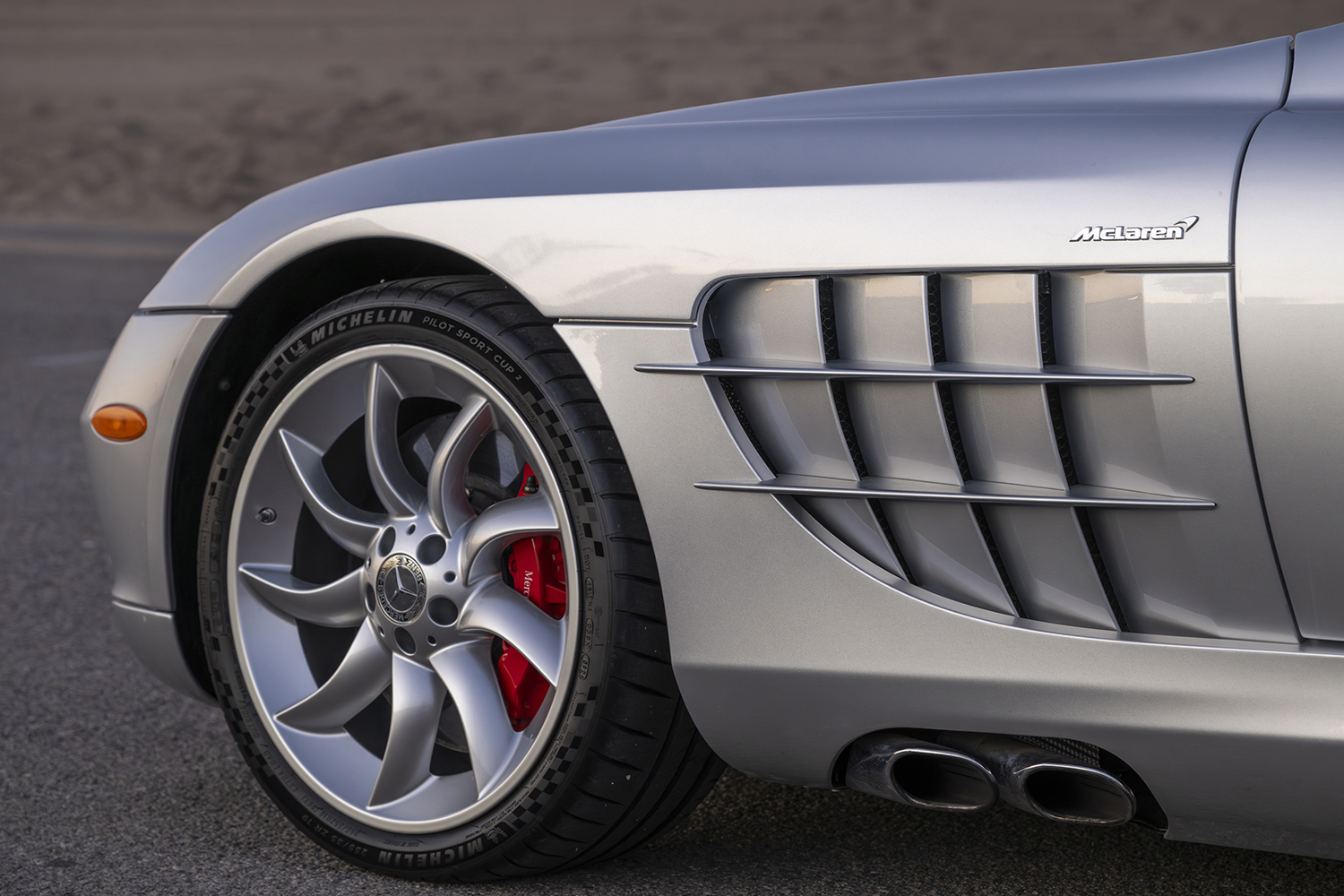 トリプルコラボで誕生したメルセデス・ベンツSLRマクラーレンの伝説すぎる中身【21世紀スーパーカーFILE #021】 〜 画像26