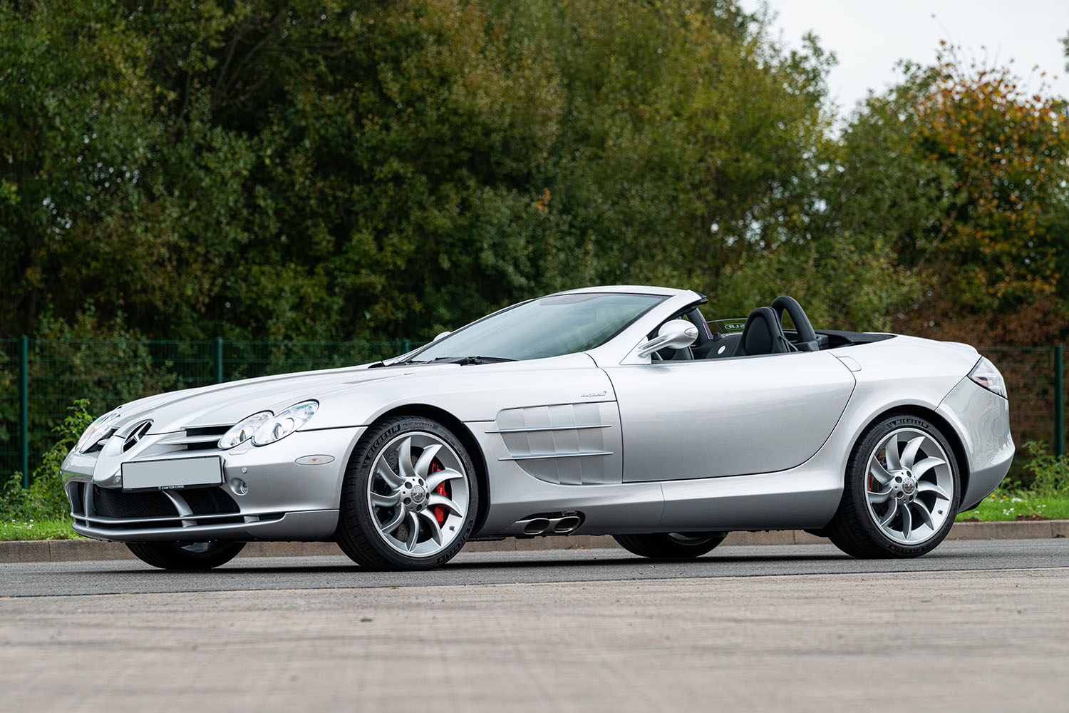 トリプルコラボで誕生したメルセデス・ベンツSLRマクラーレンの伝説すぎる中身【21世紀スーパーカーFILE #021】 〜 画像35