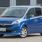 【画像】ニッポンの家族を笑顔にし続けてもう30年も経つのか！　ホンダ・ステップワゴン６代の歴史を振り返る 〜 画像4