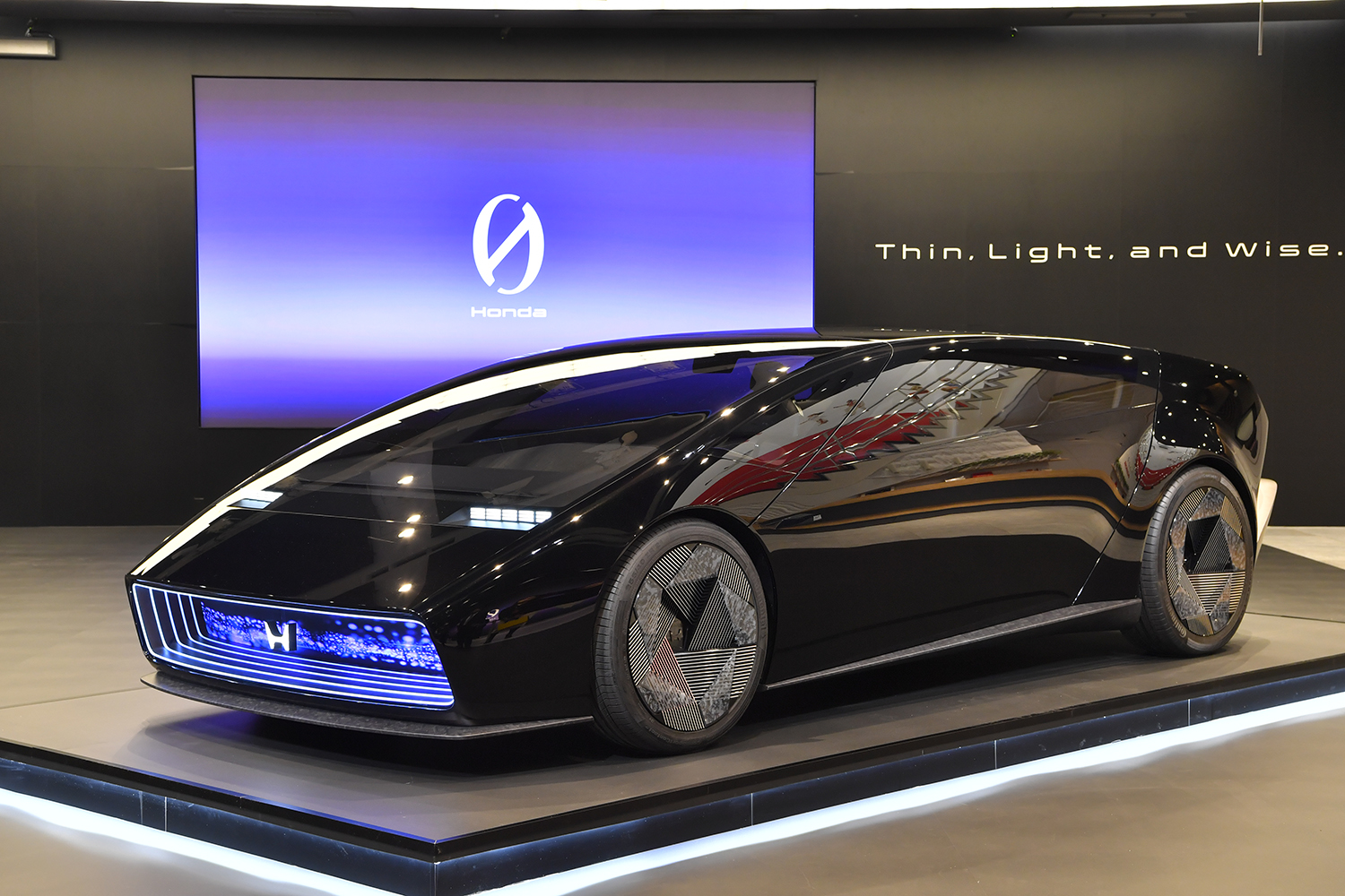 ホンダ0シリーズサルーンのフロントスタイリング