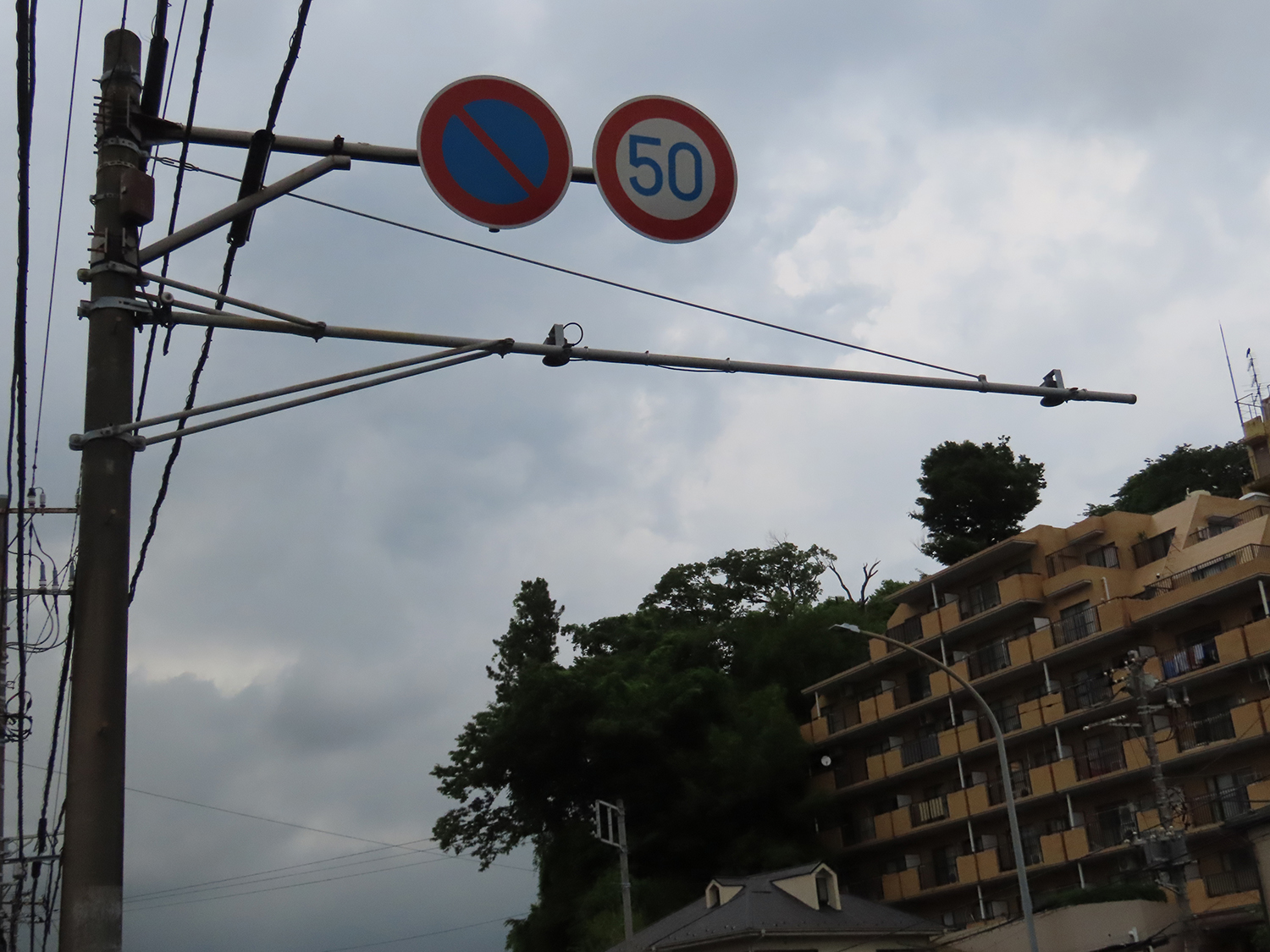 カーナビの地図上に表示される渋滞はどうしてわかる 〜 画像5