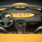 【画像】この見た目で市販車ってマジかよ！　「クライスラーやるな！」なプリマス・プロウラーに天晴れ!! 〜 画像5