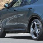 【画像】【試乗】パワーもトルクも変更ないのにマイチェンで確実に速くなった！　アルファロメオ・トナーレの切れ味鋭いハンドリングに心酔 〜 画像8