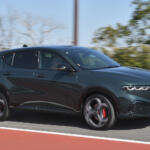 【画像】【試乗】パワーもトルクも変更ないのにマイチェンで確実に速くなった！　アルファロメオ・トナーレの切れ味鋭いハンドリングに心酔 〜 画像77